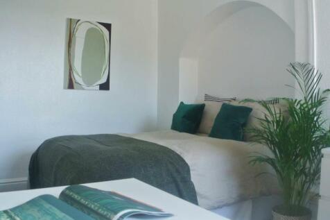 Bedroom.jpg