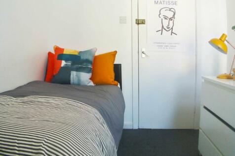 Single Bedroom.jpg