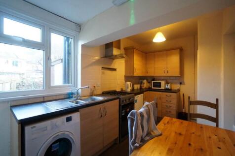 Kitchen 1.JPG
