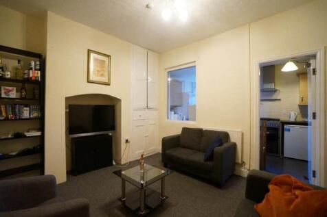 Living Room.JPG