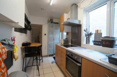 53GarthRd_kitchen1.2.JPG