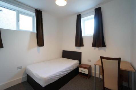 Bedroom 2.JPG