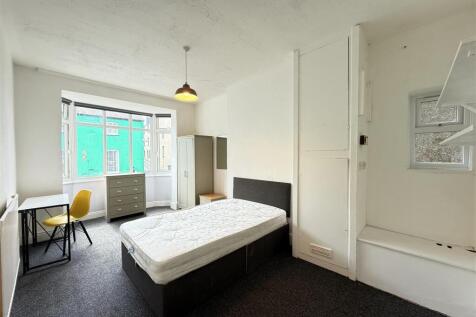 Bedroom 3.JPG