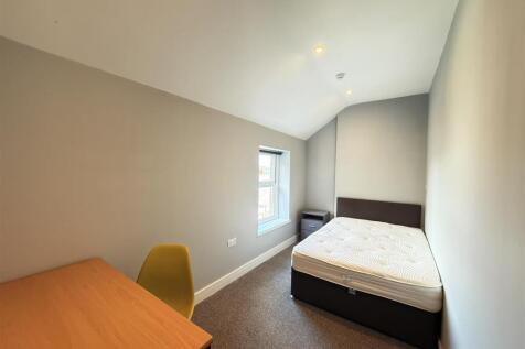 Bedroom 7.JPG