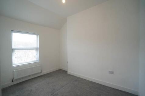 Bedroom 2.JPG