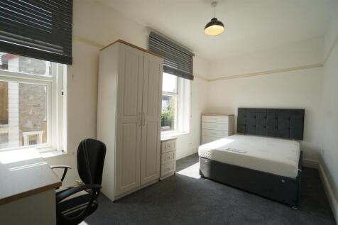 Bedroom 2.JPG
