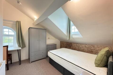Bedroom 5.JPG