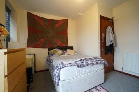 Bedroom 2.2.JPG