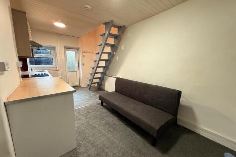 Living Area.JPG