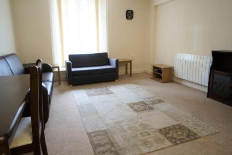 3Ebenezer_livingroom1.jpg