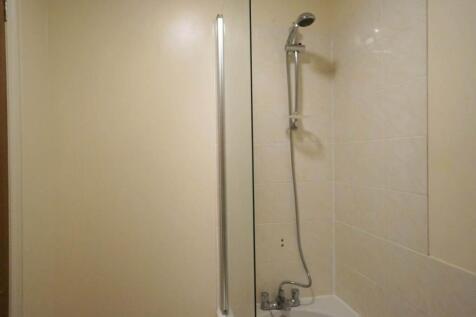 3Ebenezer_bathroom1.jpg