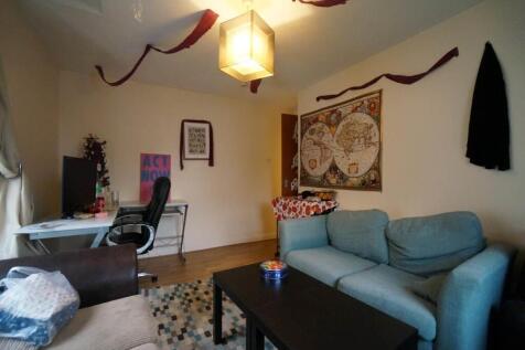 Living room 1.1.JPG