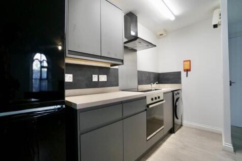 Kitchen1.jpg