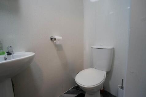Toilet 1.1.JPG