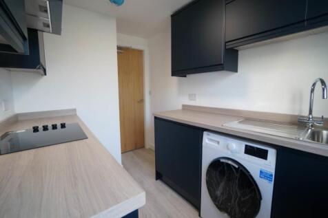 LyndenFlat1_Kitchen1.4.JPG