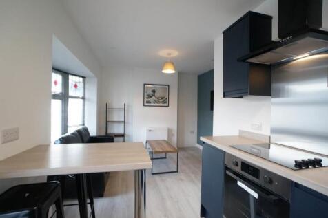 LyndenFlat2_Kitchen1.5.JPG