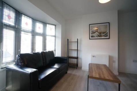 LyndenFlat2_living1.3.JPG