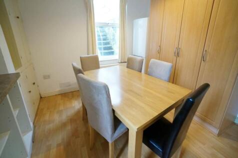 1Penllys_diningroom.JPG
