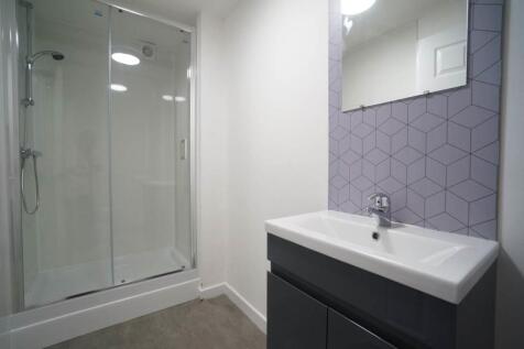 10BEbenezerChapel_Bathroom1.2.JPG