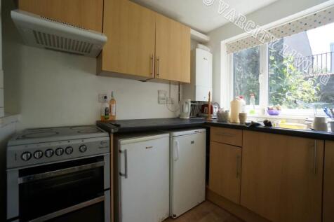 43Glanrafon_kitchen1.JPG