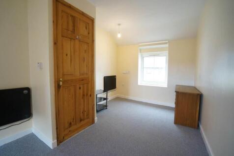 370HighStreet_B2.2.JPG
