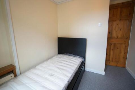 370HighStreet_B1.JPG