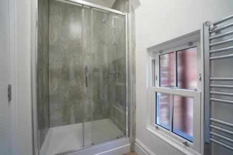 Bathroom 1.JPG