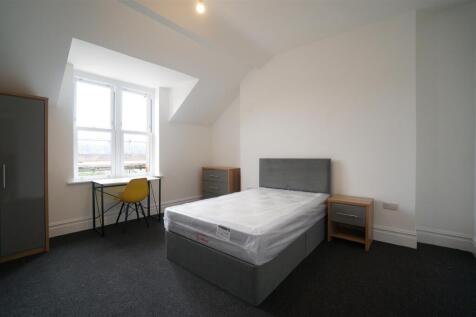 Bedroom 1.JPG