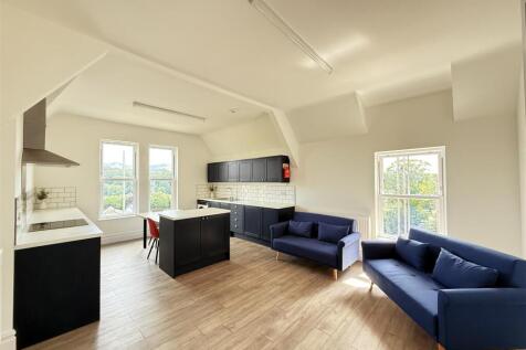 Kitchen Living Room.JPG