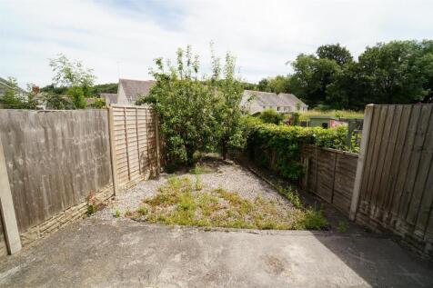 64PenchwintanRd_Garden.JPG