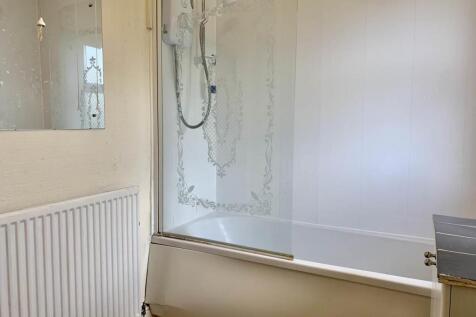 Bathroom.jpeg