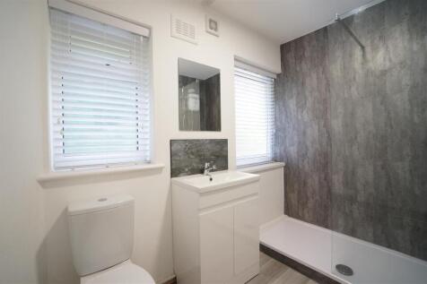 Bathroom.JPG