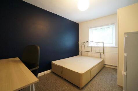 Bedroom 2.JPG