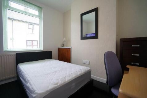 Bedroom 1.JPG