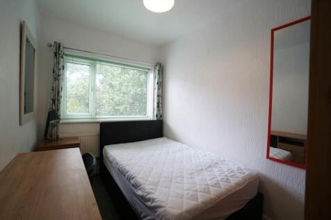 Bedroom 2.JPG