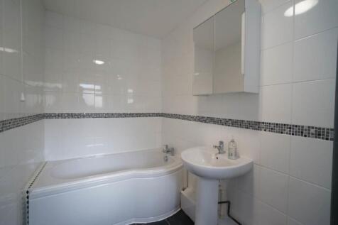 Bathroom-1.JPG