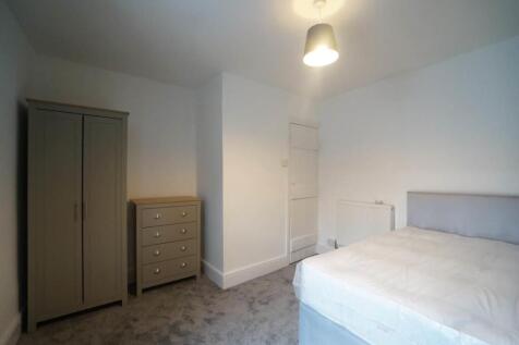 Bedroom 1 Storage.JPG