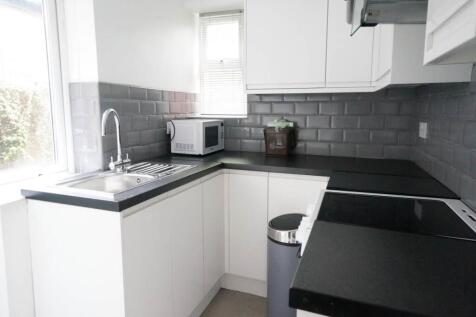 201Caernarfon_kitchen2.JPG