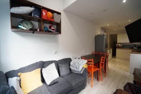 Living area.JPG