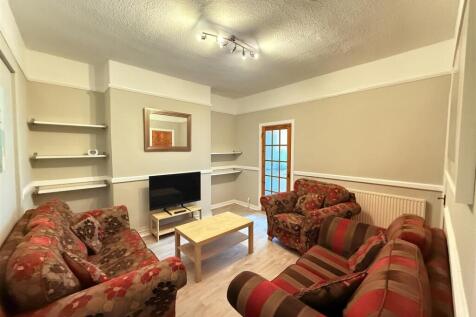 Living Room.JPG