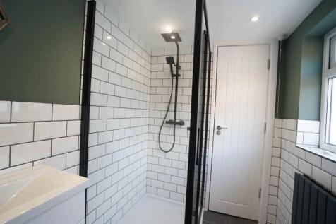 23PenchwintanRd_Bathroom1.3.JPG
