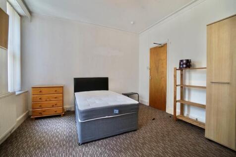 Bed3.jpg
