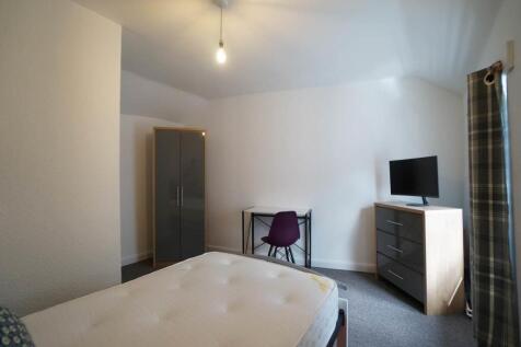 Bedroom 4.1.JPG