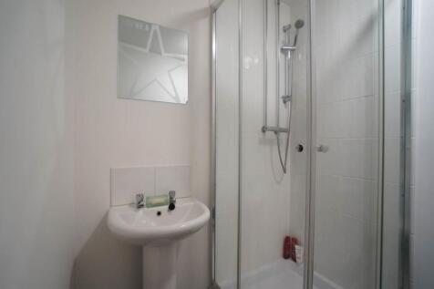 Bathroom 1.1.JPG