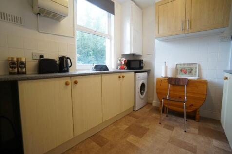 42Caellepa_Kitchen1.JPG