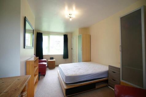 Bedroom 1.JPG