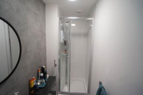 3FronHeulog_B5_EnSuite.JPG