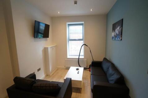 3FronHeulog_Livingroom.JPG