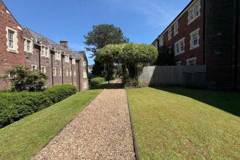Communal gardens