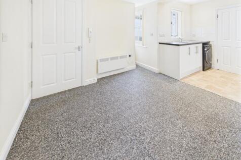 Kitchen / Living Room